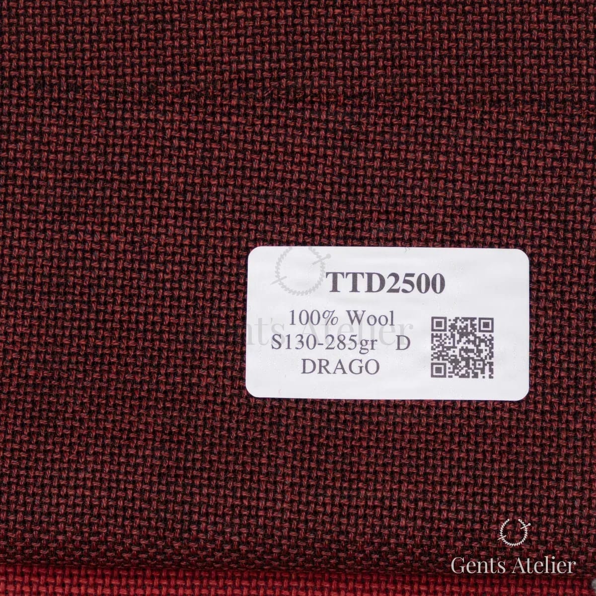 Образец ткани Drago TTD2500 с этикеткой, тёмный красно-коричневый (бордо с чёрным)