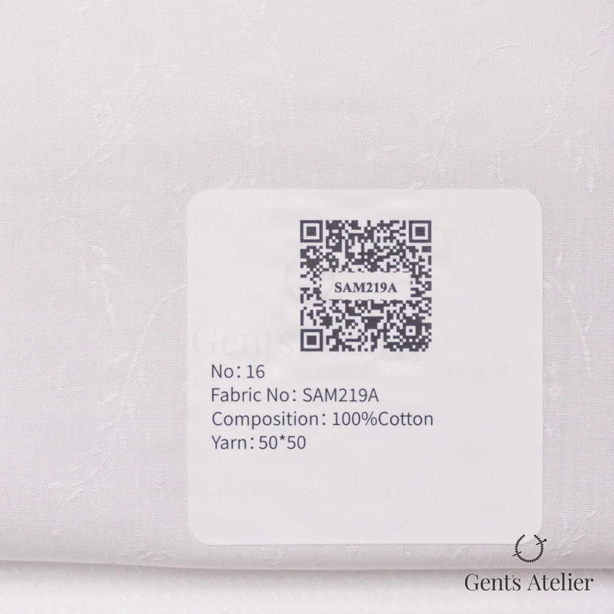 Образец ткани European Business Collection SAM219A с этикеткой, белый с жаккардовым веточным узором тон-в-тон