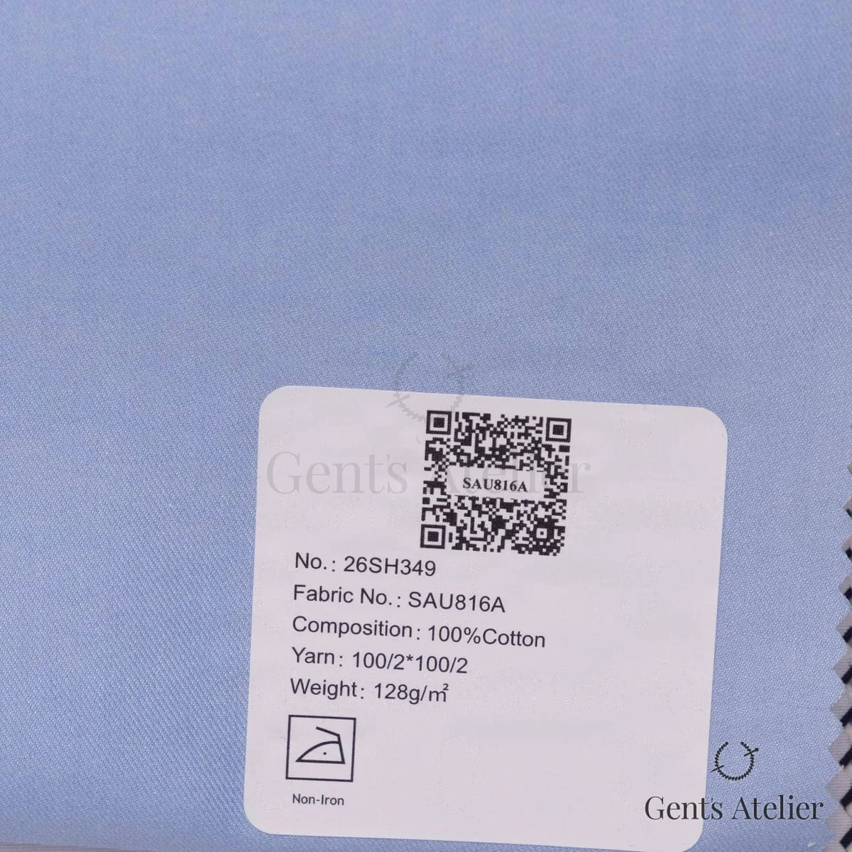 Образец ткани European Business Collection SAU816A с этикеткой, светло-голубой твил