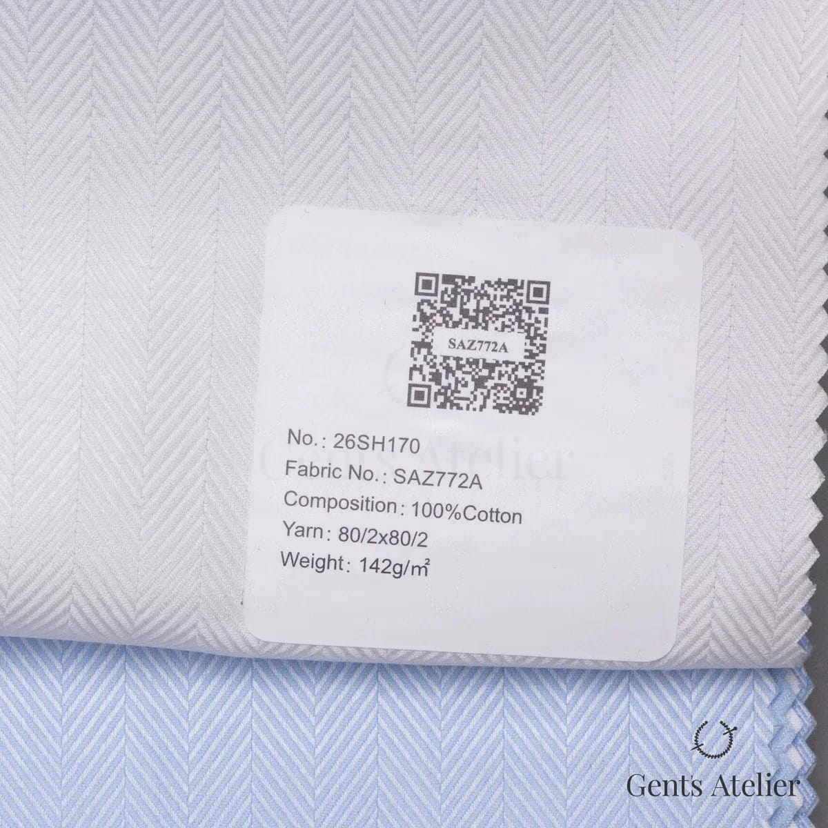 Образец ткани European Business Collection SAZ772A с этикеткой, белый ёлочка с лёгким голубым оттенком