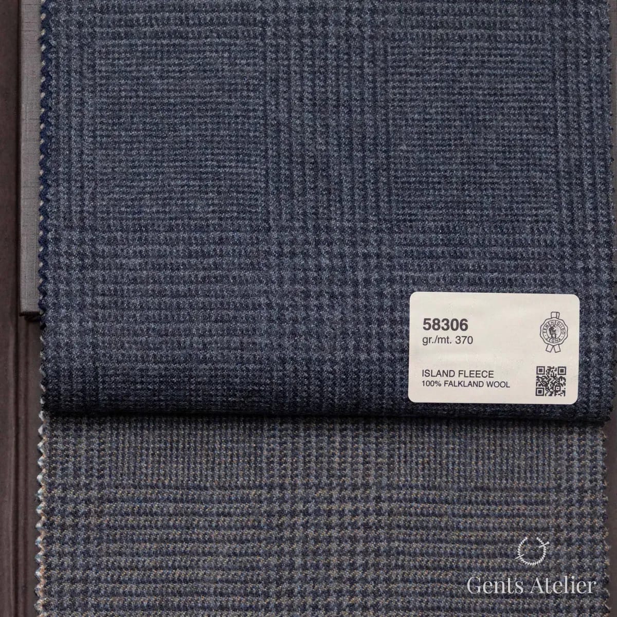 Образец ткани Ermenegildo Zegna 58306 с этикеткой, тёмно-синий