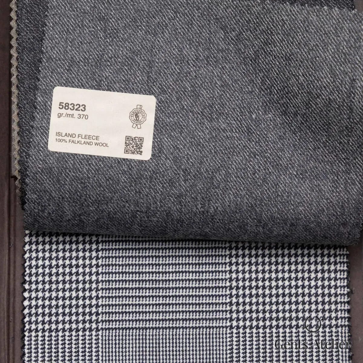 Образец ткани Ermenegildo Zegna 58323 с этикеткой, серый