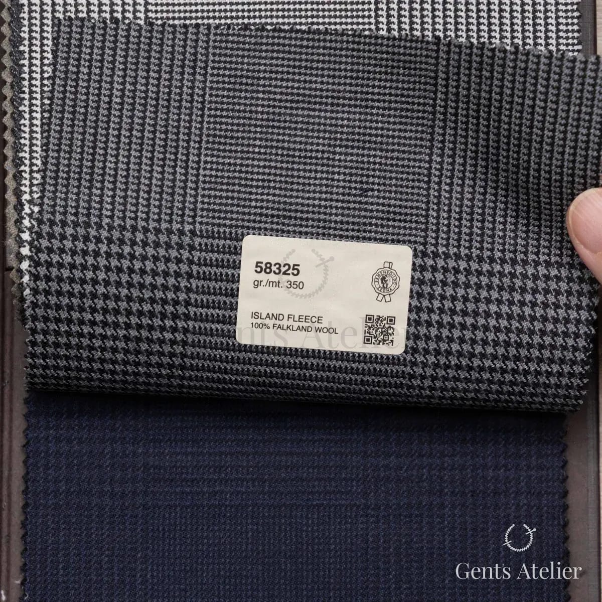 Образец ткани Ermenegildo Zegna 58325 с этикеткой, тёмно-серый