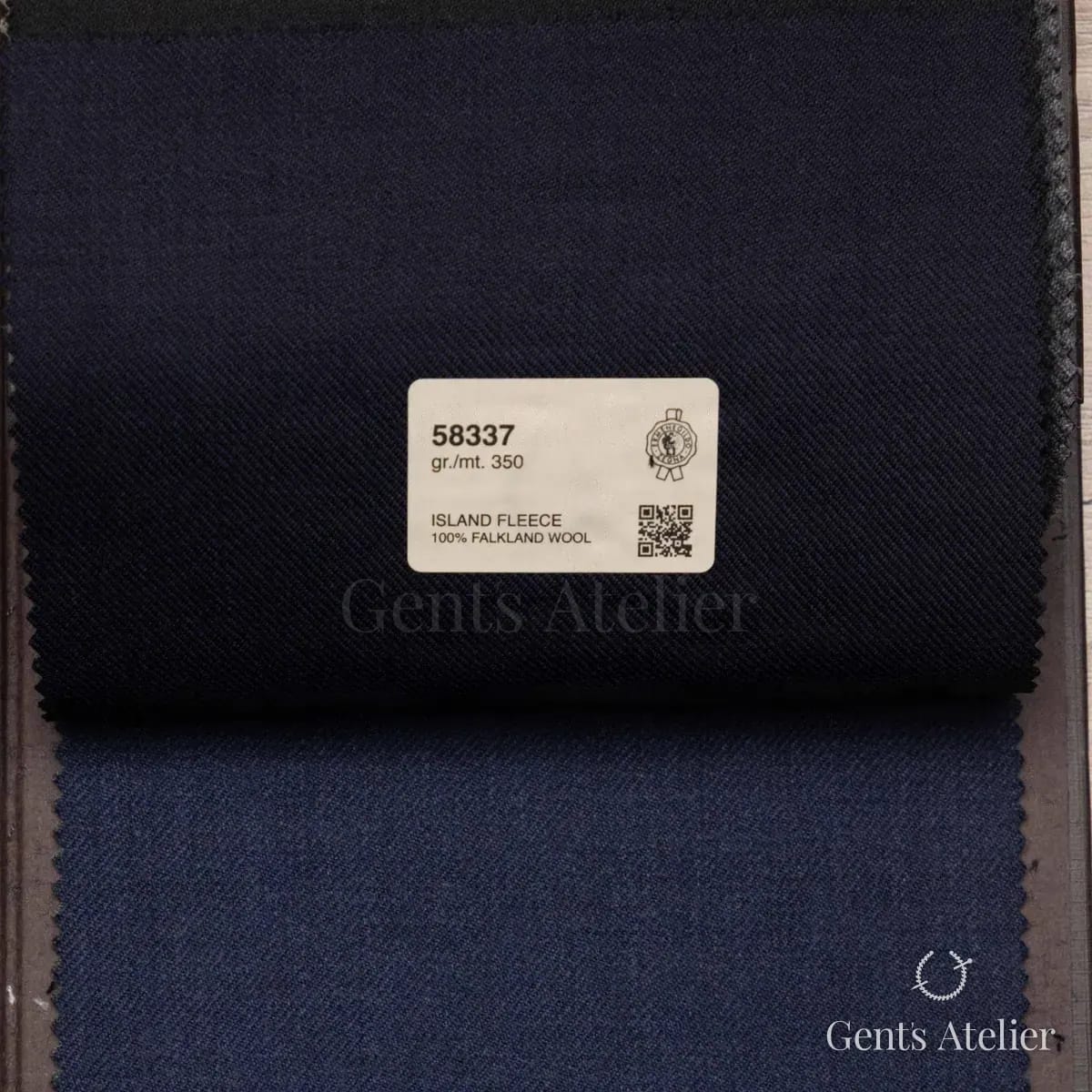 Образец ткани Ermenegildo Zegna 58337 с этикеткой, тёмно-синий