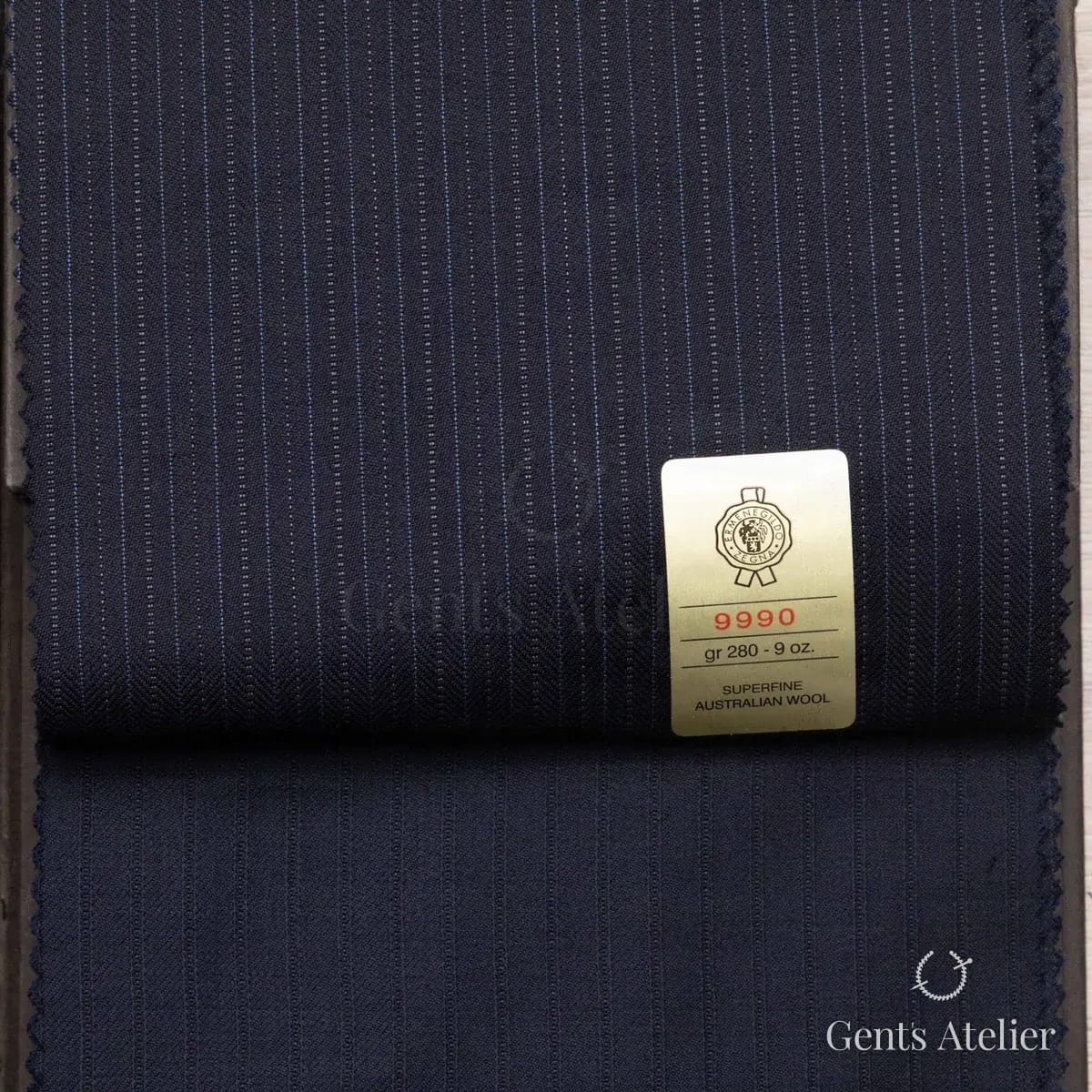Образец ткани Ermenegildo Zegna 9990 с этикеткой, тёмно-синий