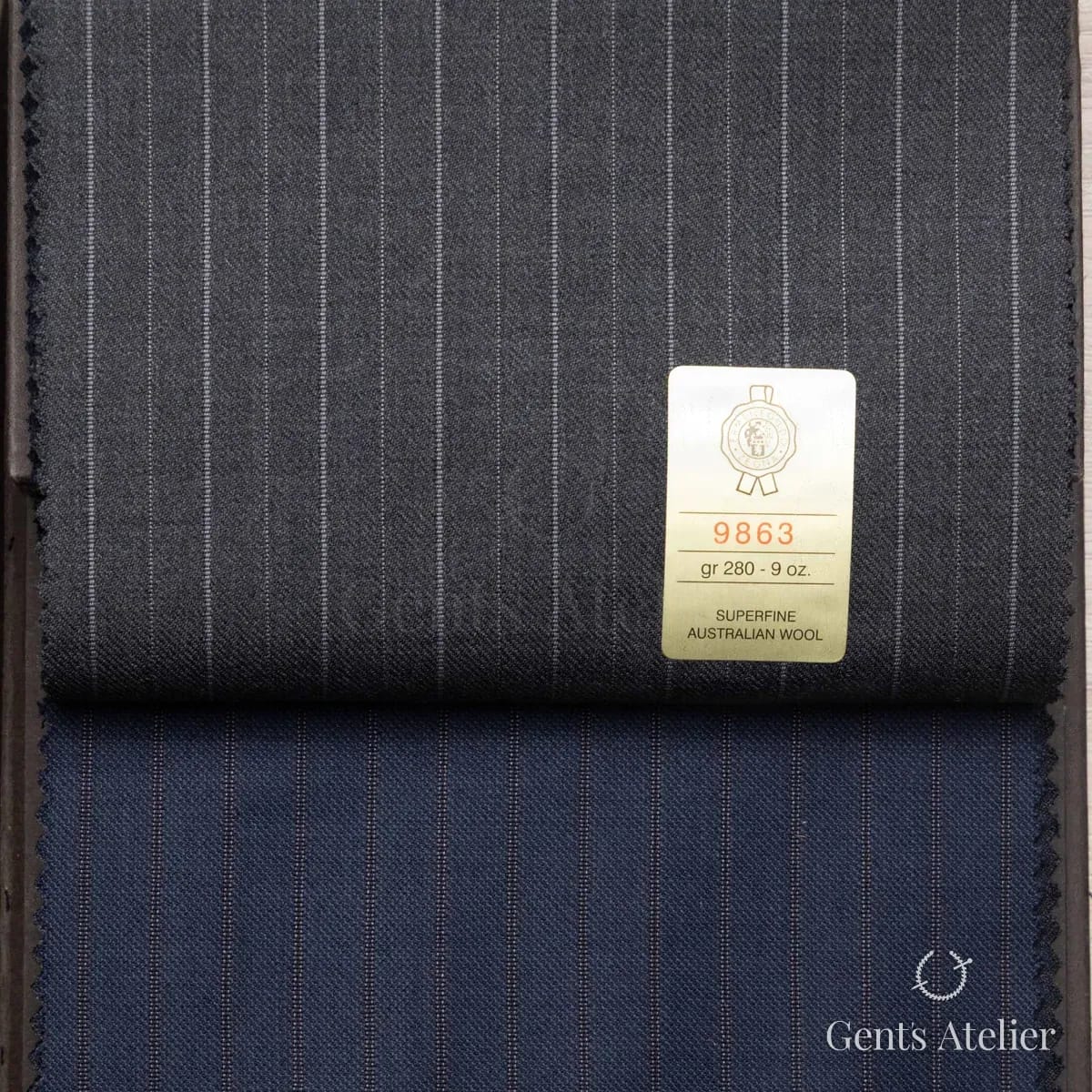 Образец ткани Ermenegildo Zegna 9863 с этикеткой, тёмно-серый