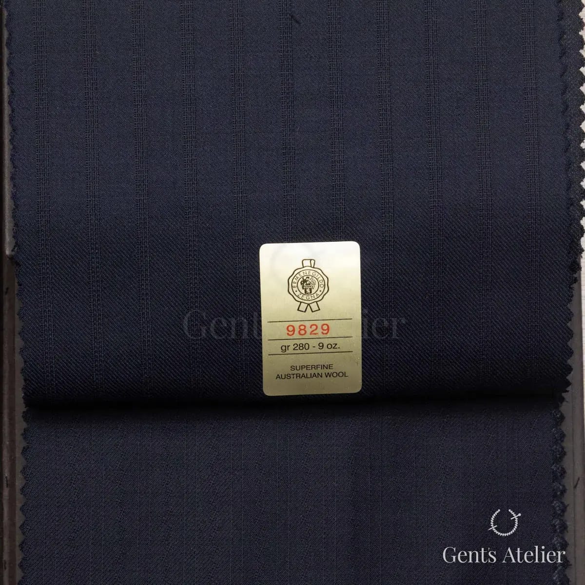 Образец ткани Ermenegildo Zegna 9829 с этикеткой, тёмно-синий