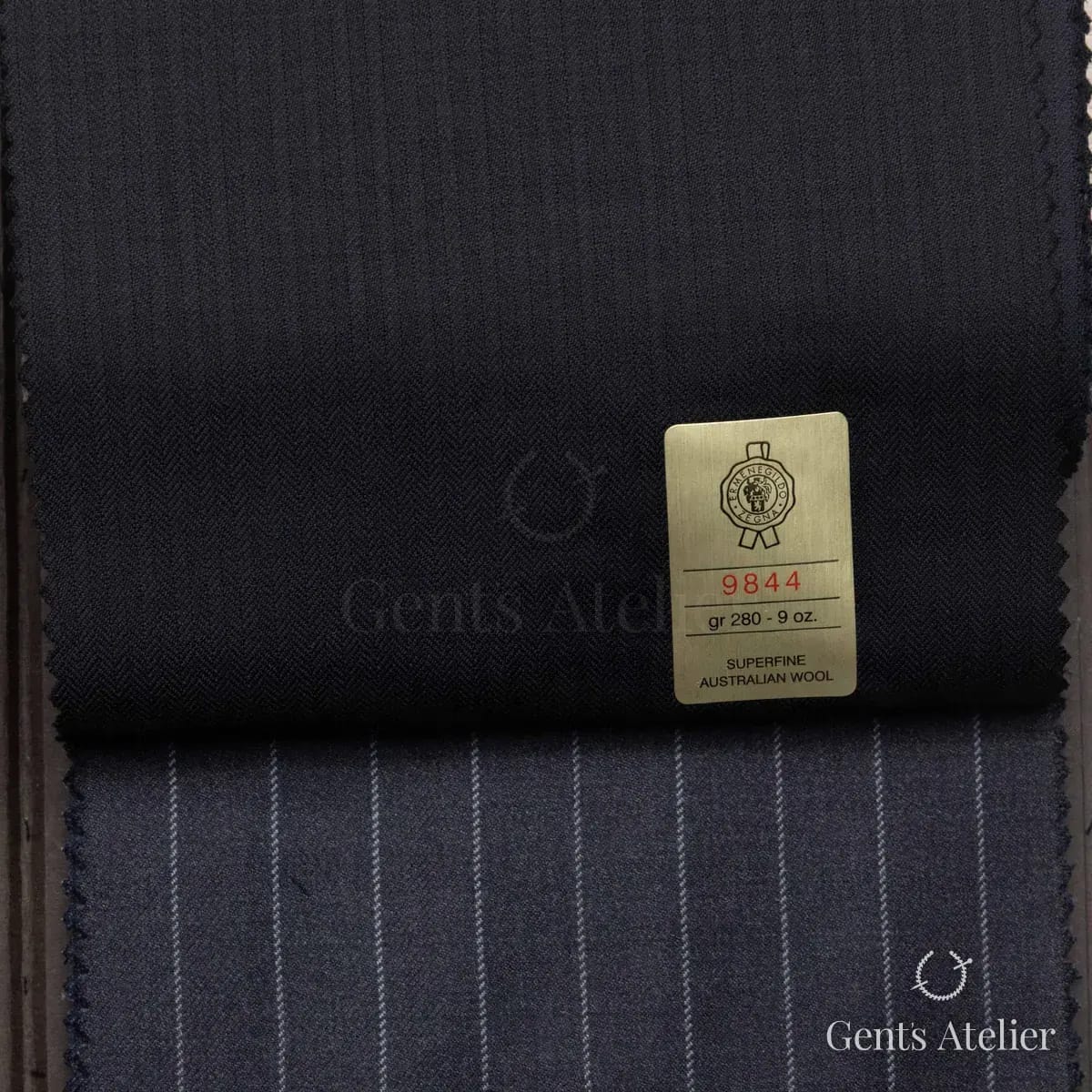 Образец ткани Ermenegildo Zegna 9844 с этикеткой, угольный