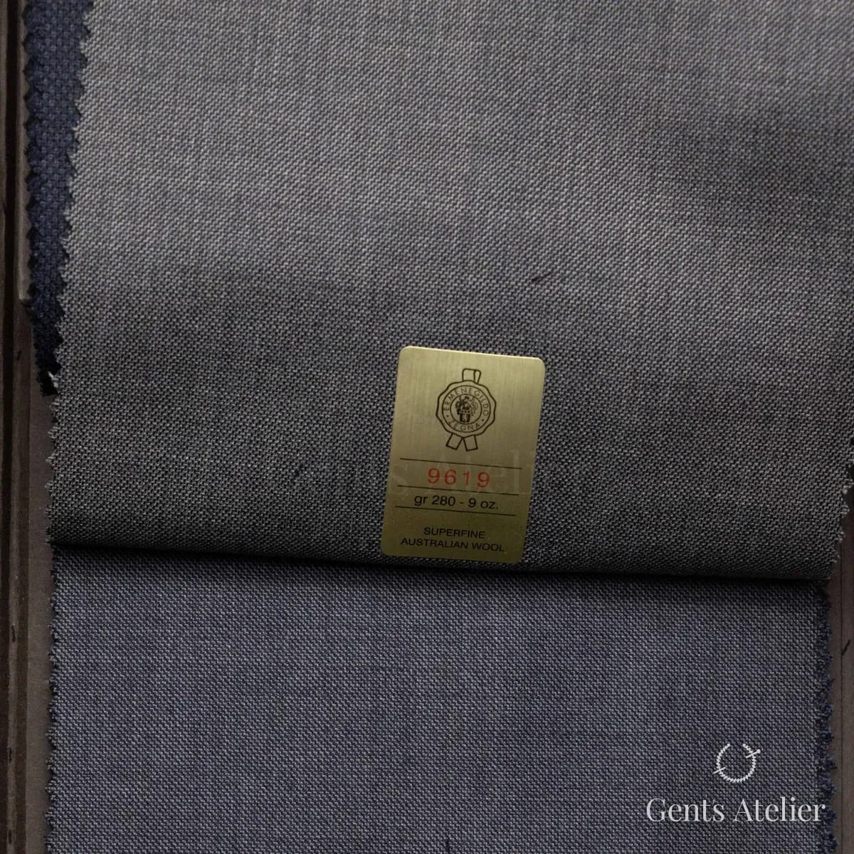 Образец ткани Ermenegildo Zegna 9619 с этикеткой, серый
