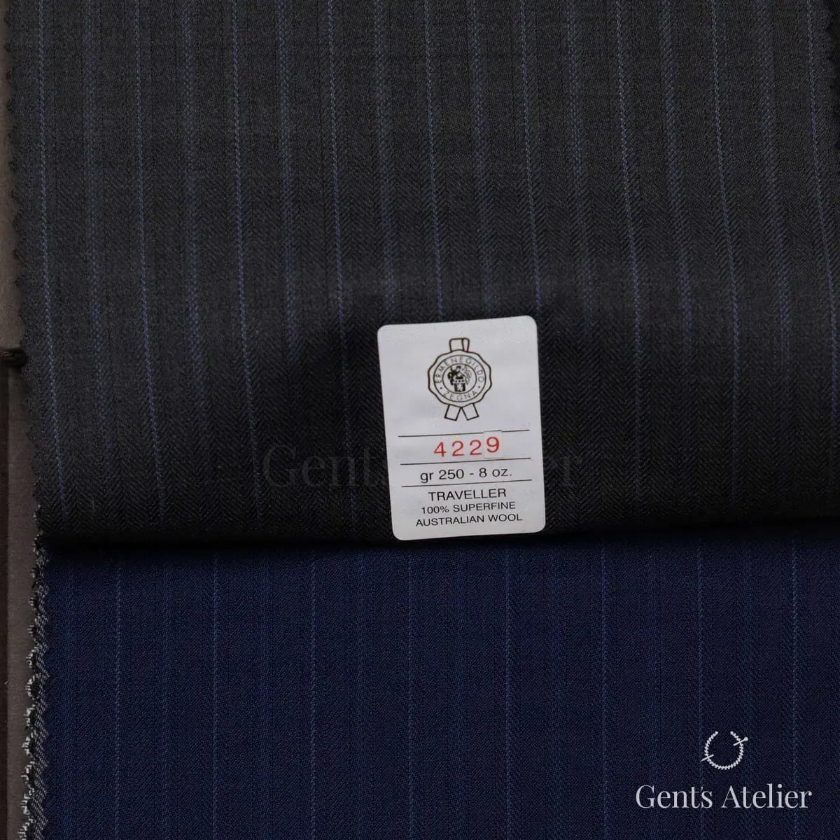 Образец ткани Ermenegildo Zegna 4229 с этикеткой, тёмно-серый