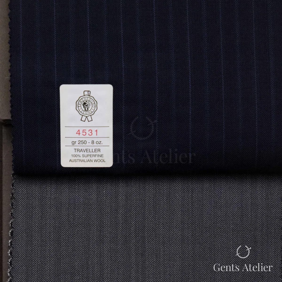 Образец ткани Ermenegildo Zegna 4531 с этикеткой, тёмно-синий