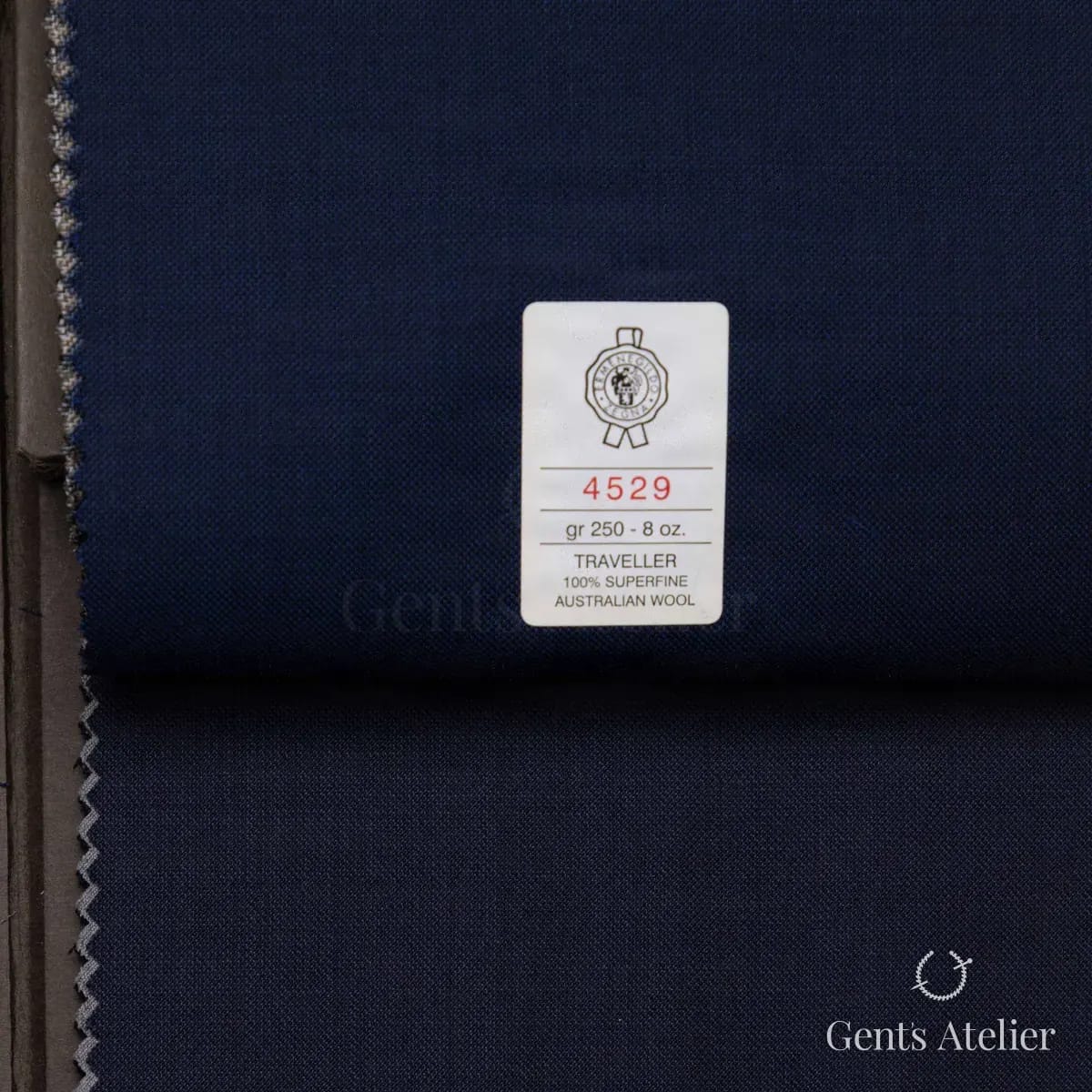 Образец ткани Ermenegildo Zegna 4529 с этикеткой, тёмно-синий