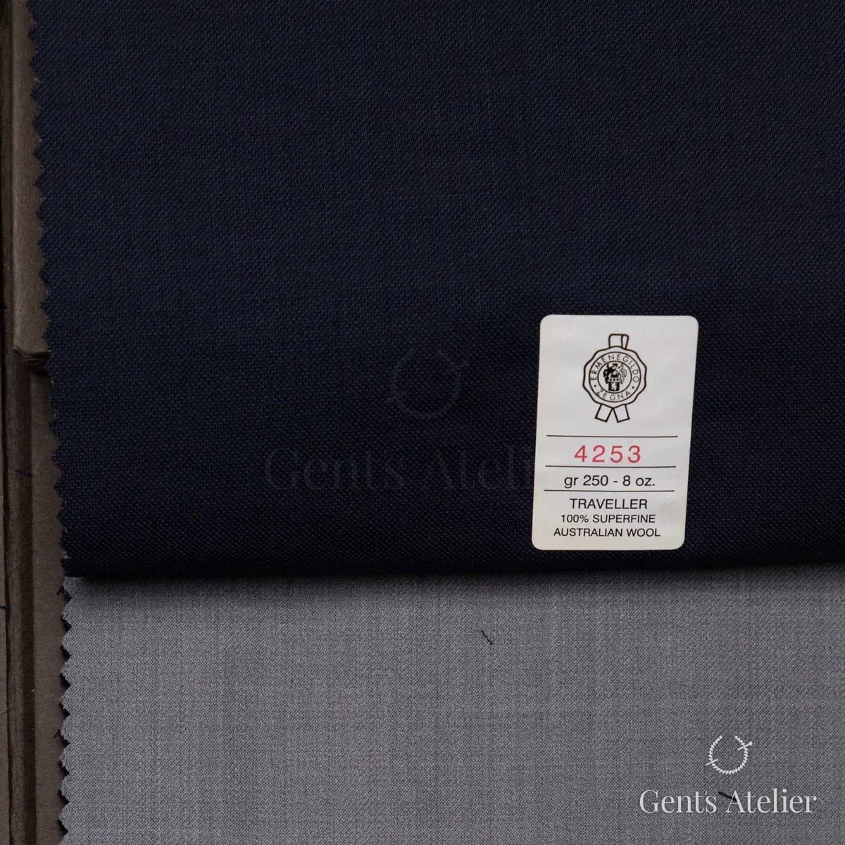 Образец ткани Ermenegildo Zegna 4253 с этикеткой, тёмно-синий