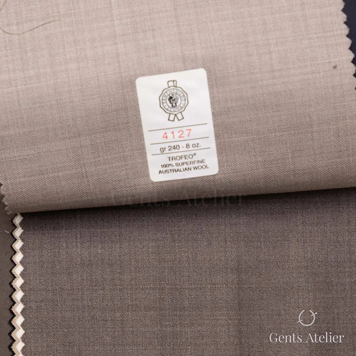 Образец ткани Ermenegildo Zegna 4127 с этикеткой, бежевый