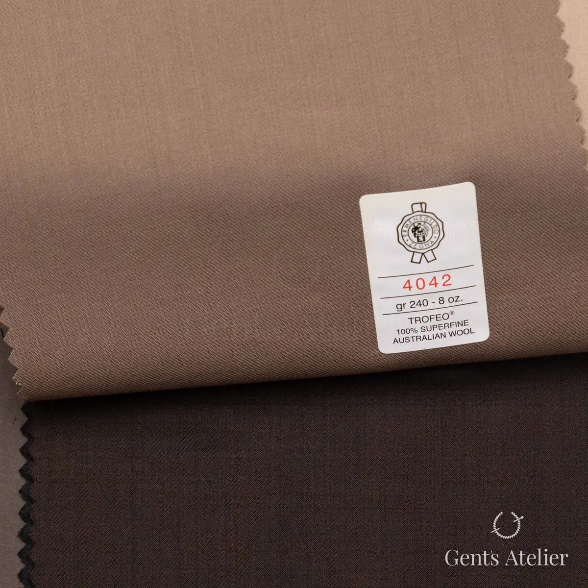 Образец ткани Ermenegildo Zegna 4042 с этикеткой, коричневый