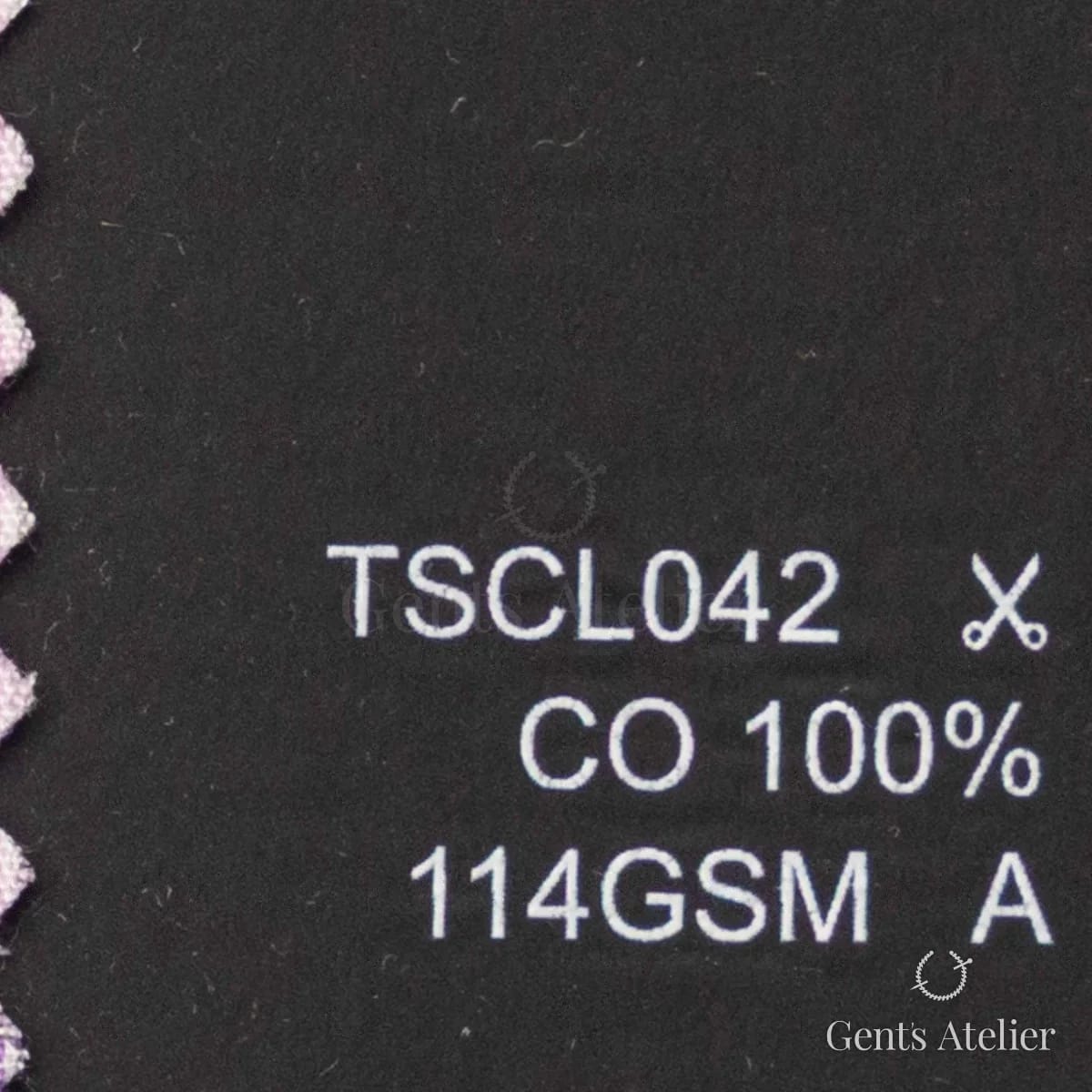 Образец ткани Geneva TSCL042 с этикеткой — Белый / Фиолетовый