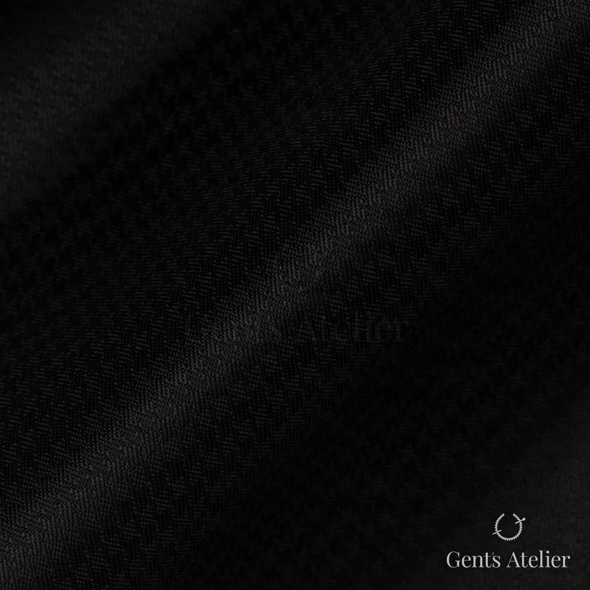 Драпировка ткани Gladson 360042 Black - A крупным планом