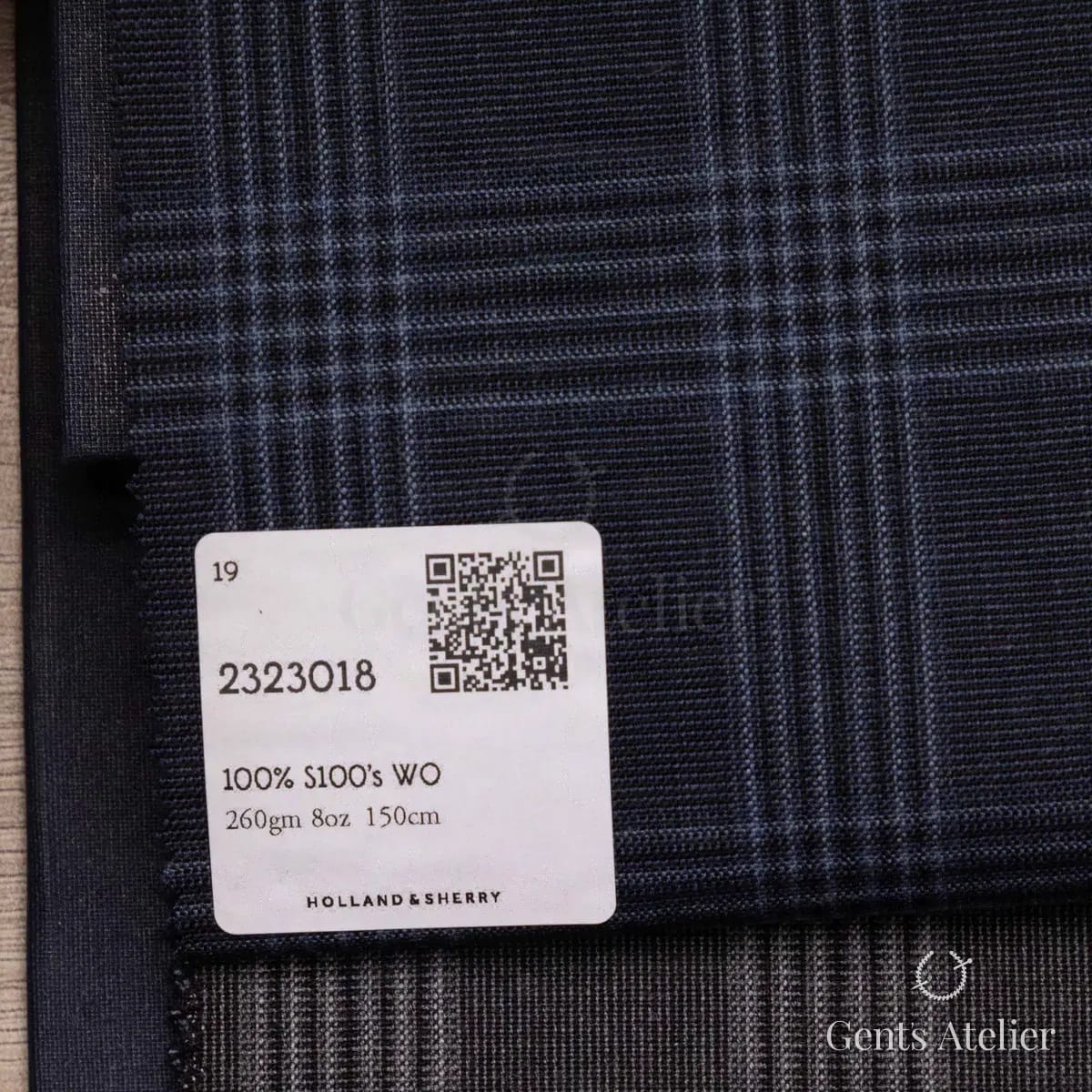 Образец ткани Holland & Sherry 2323018 с этикеткой, тёмно-синий