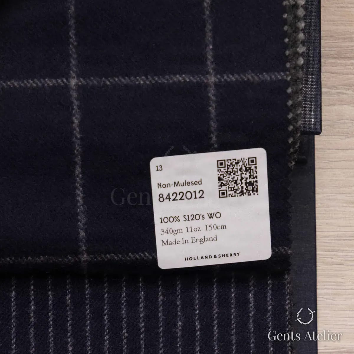 Образец ткани Holland & Sherry 8422012 с этикеткой, тёмно-синий