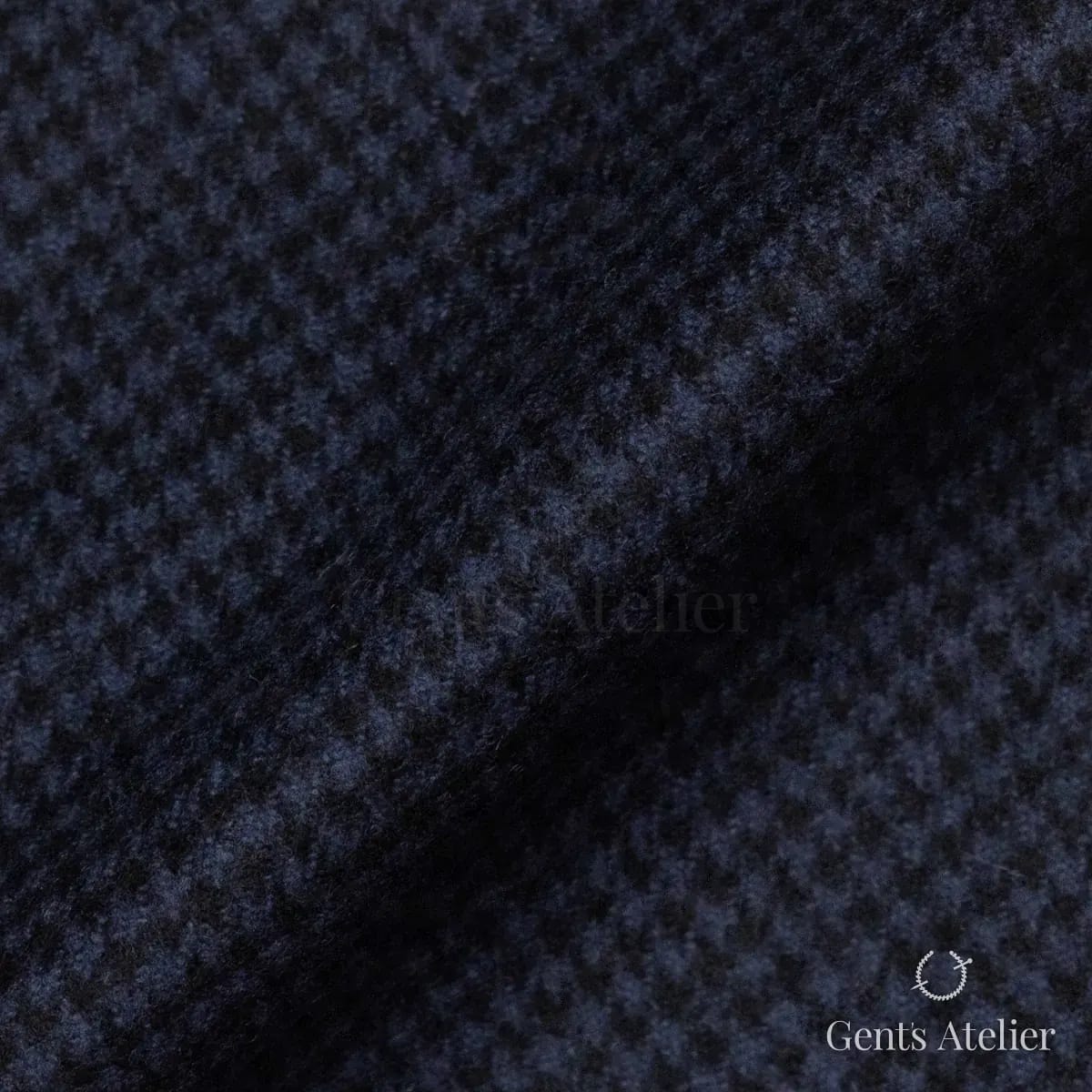 Драпировка ткани Holland & Sherry 8422023 крупным планом