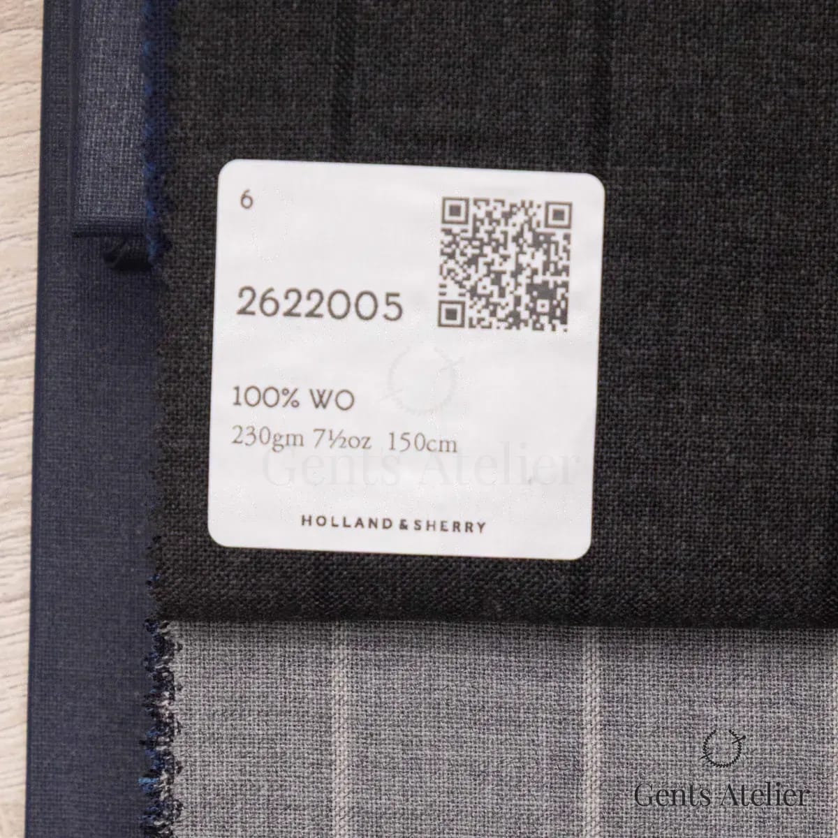 Образец ткани Holland & Sherry 2622005 с этикеткой, тёмно-серый