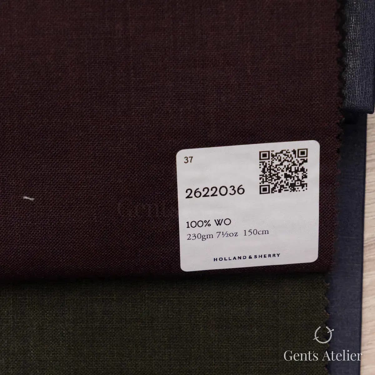 Образец ткани Holland & Sherry 2622036 с этикеткой, бордовый