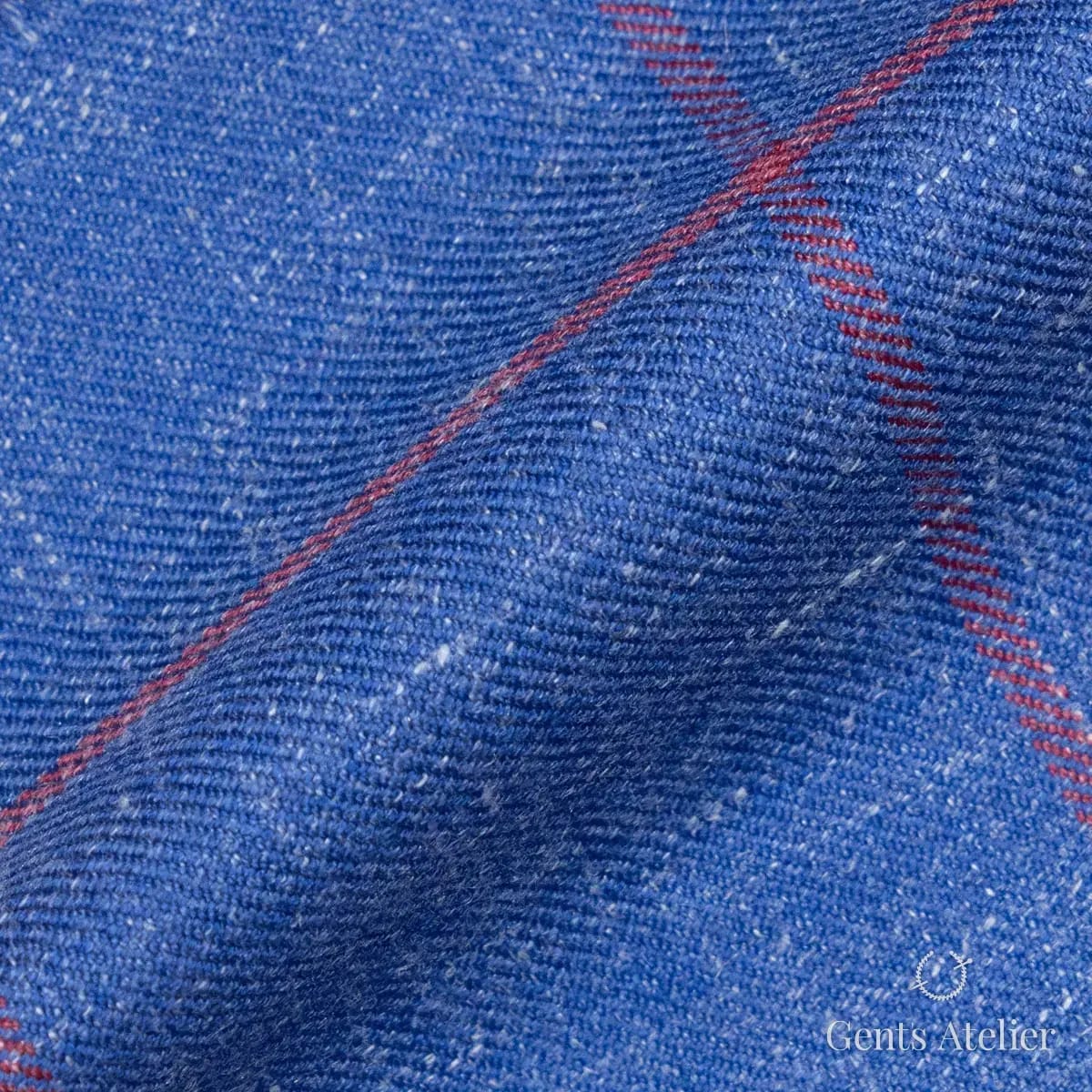 Драпировка ткани Gent's Colors 2299-2 крупным планом