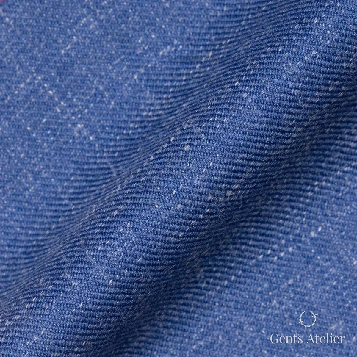 Драпировка ткани Gent's Colors 2299-103 крупным планом