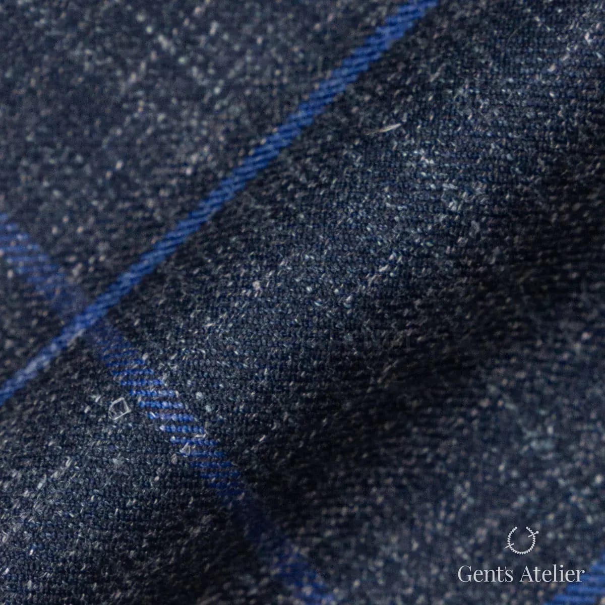 Драпировка ткани Gent's Colors 2899-10 крупным планом