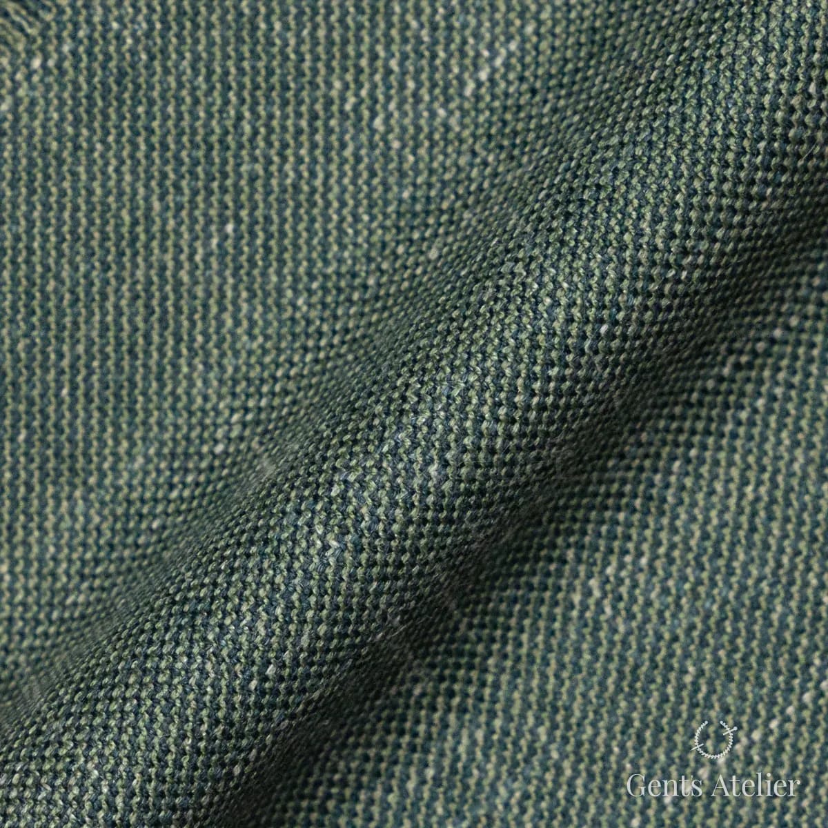 Драпировка ткани Gent's Colors 2899-101 крупным планом