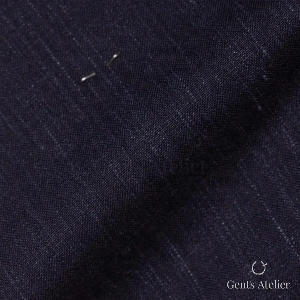 Драпировка ткани Gent's Colors 2399-1 крупным планом