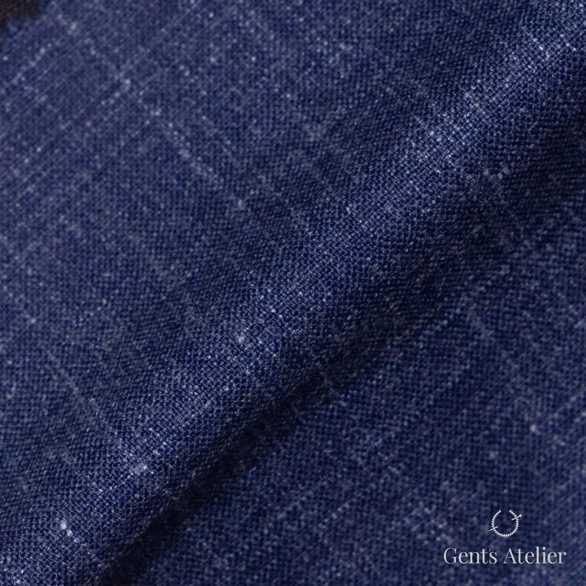 Драпировка ткани Gent's Colors 2399-4 крупным планом