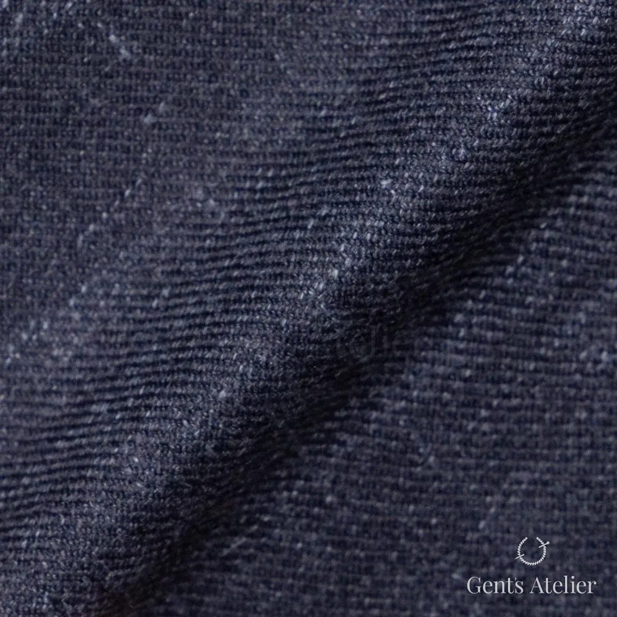 Драпировка ткани Gent's Colors 2699-1 крупным планом