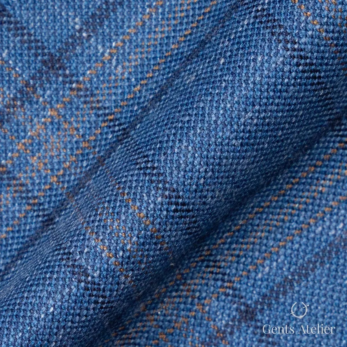 Драпировка ткани Gent's Colors 2699-24 крупным планом