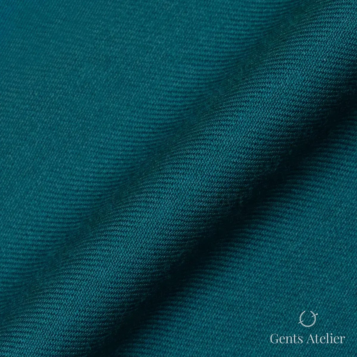 Драпировка ткани Gent's Colors M·K20/19 крупным планом