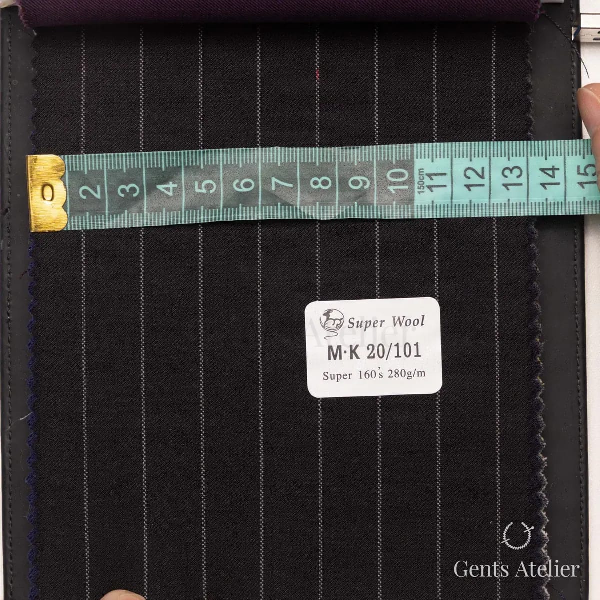 Образец ткани Gent's Colors M·K20/101 с этикеткой, чёрный