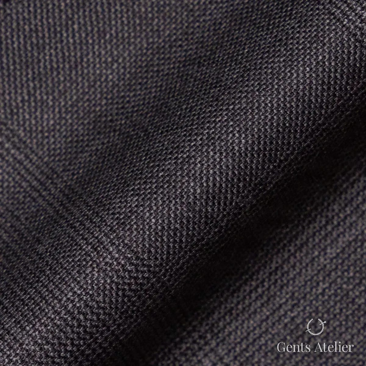 Драпировка ткани Gent's Colors M·K2080/15 крупным планом