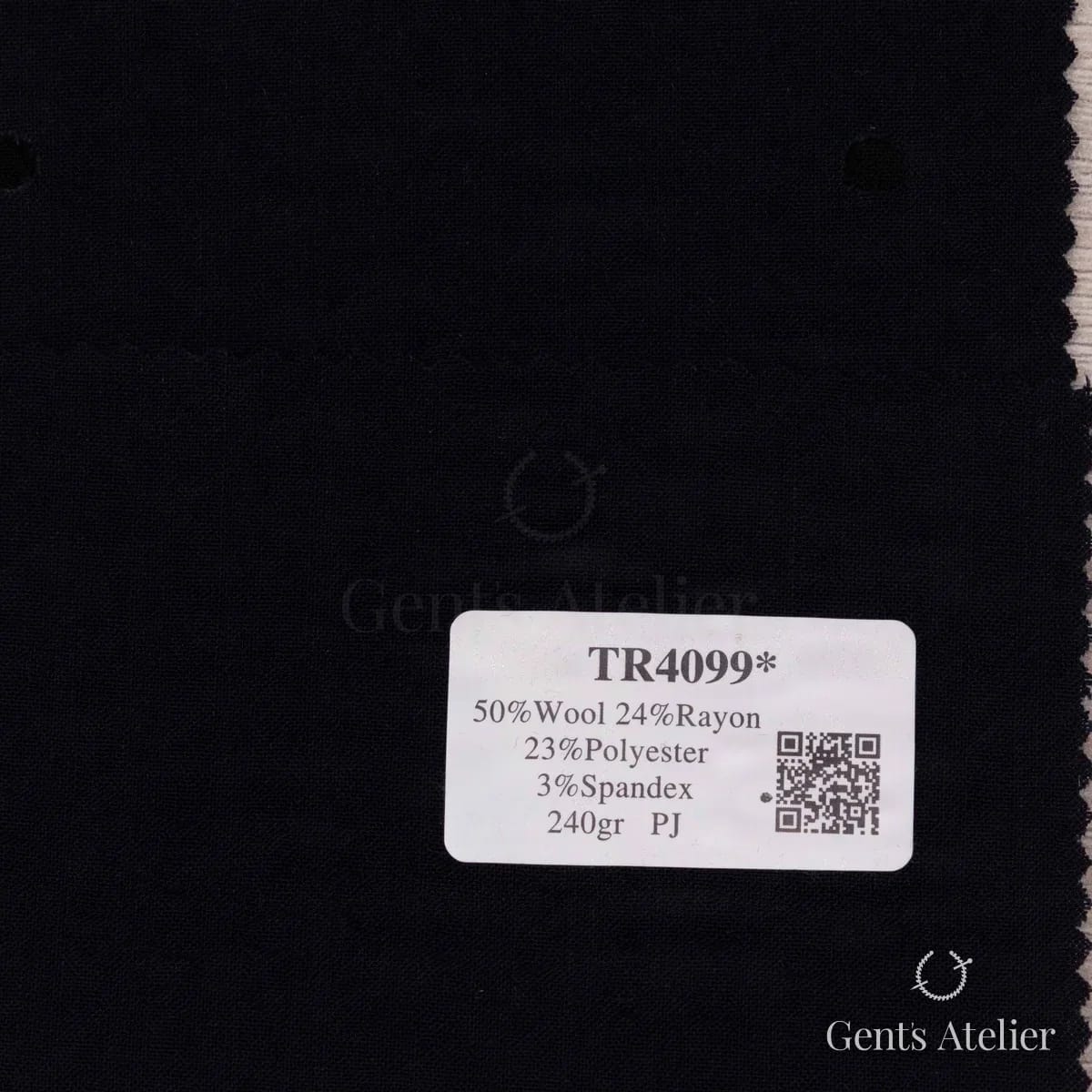 Образец ткани Sienna TR4099 с этикеткой, почти чёрный сине-чернильный