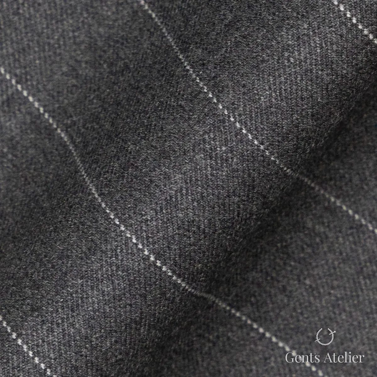 Драпировка ткани Stylbiella 35013/18 крупным планом