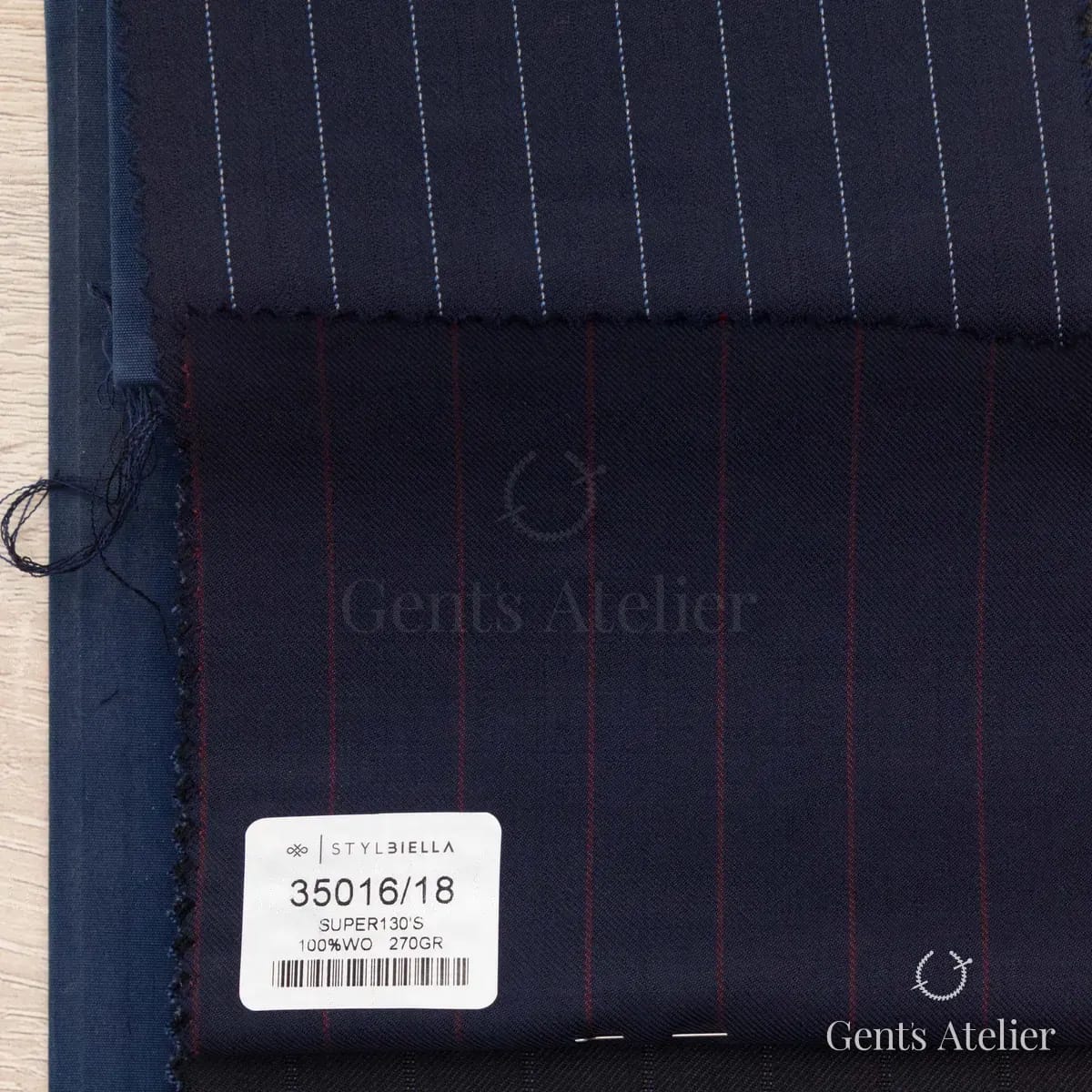 Драпировка ткани Stylbiella 35016/18 крупным планом
