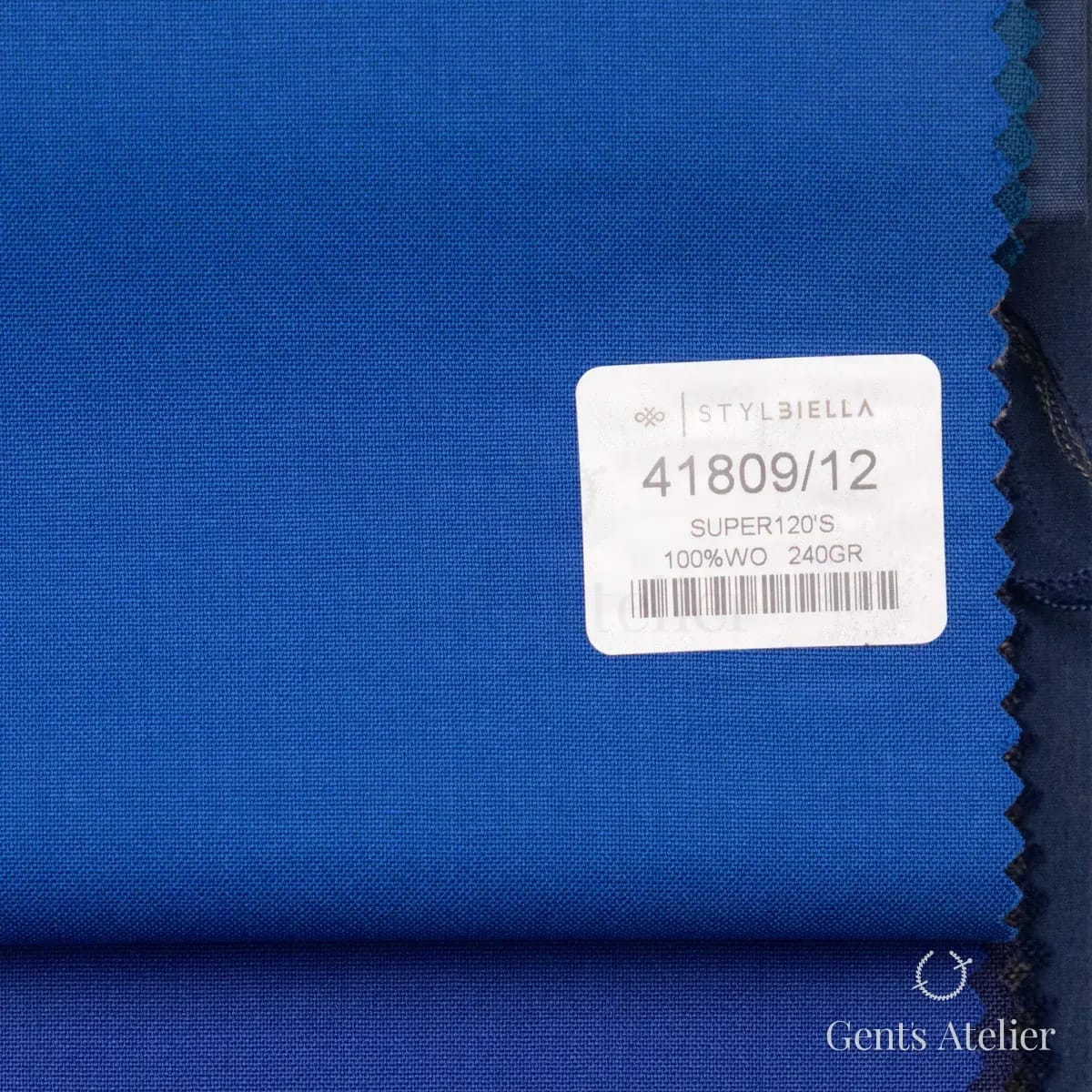 Образец ткани Stylbiella 41809/12 с этикеткой, ярко-синий