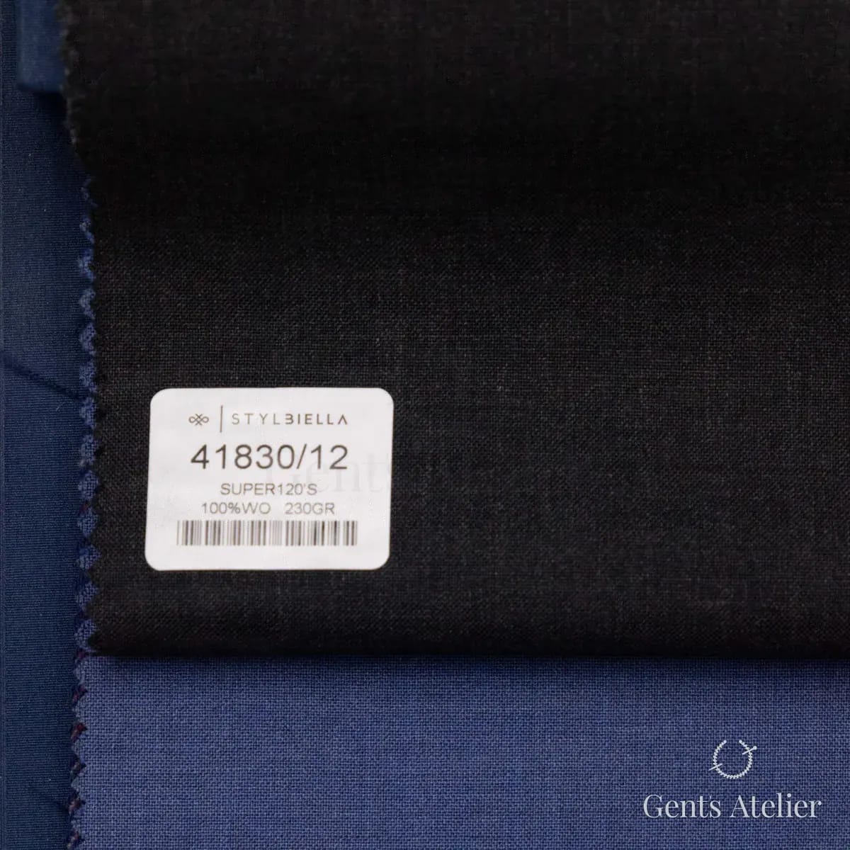 Образец ткани Stylbiella 41830/12 с этикеткой, антрацит