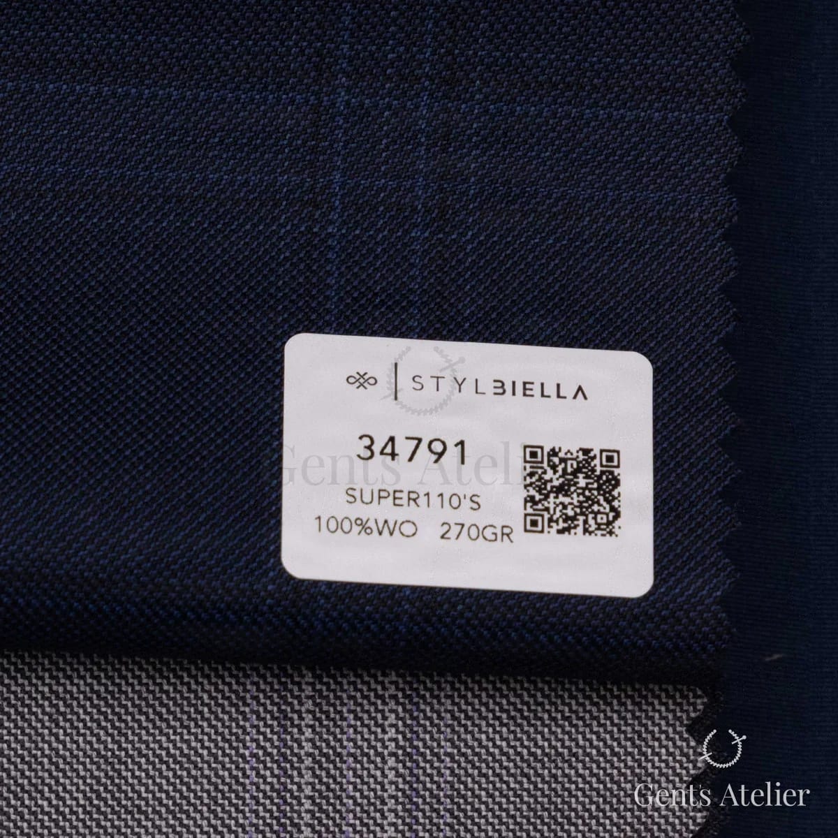 Образец ткани Stylbiella 34791 с этикеткой, тёмно-синий в голубую клетку виндоупейн