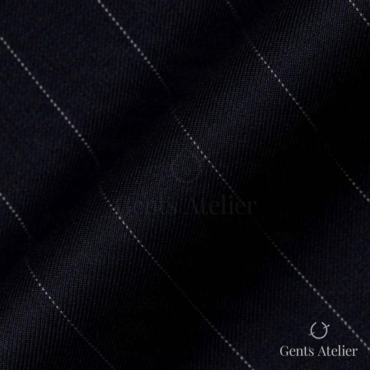 Драпировка ткани Stylbiella 34814 крупным планом