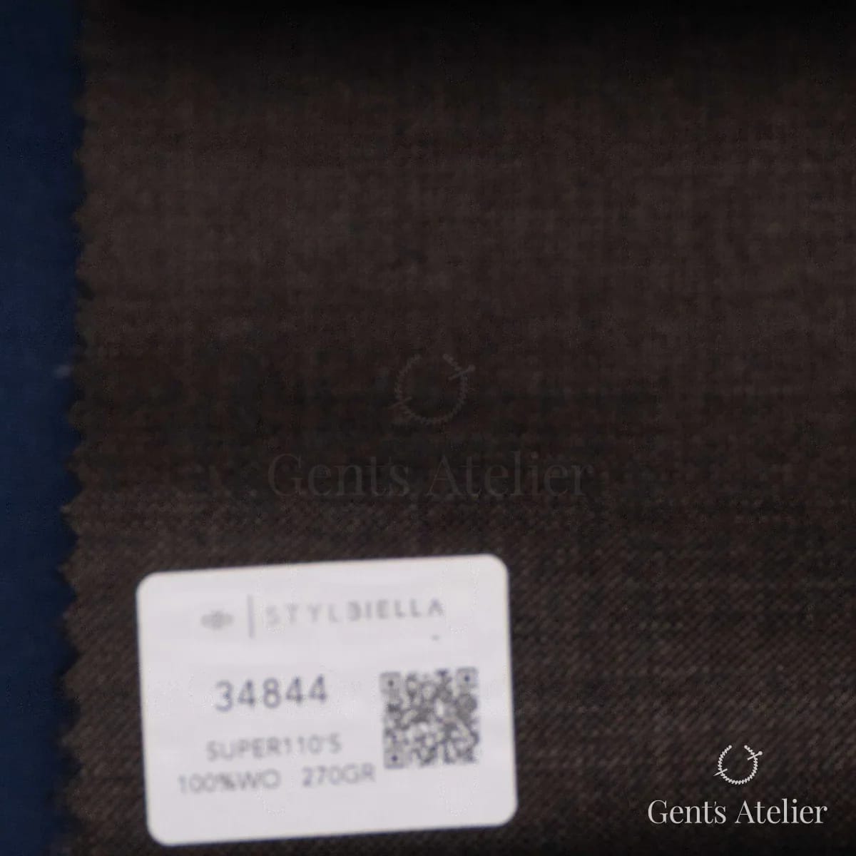Образец ткани Stylbiella 34844 с этикеткой, тёмно-коричневый меланж