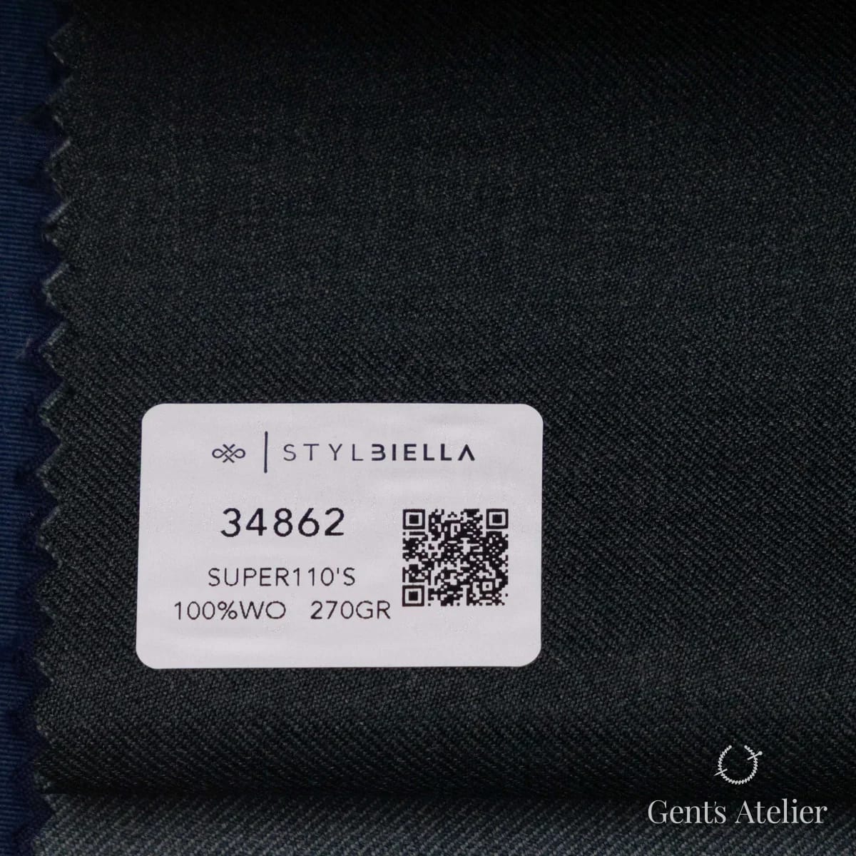 Образец ткани Stylbiella 34862 с этикеткой, тёмно-зелёный бутылочный, почти чёрный