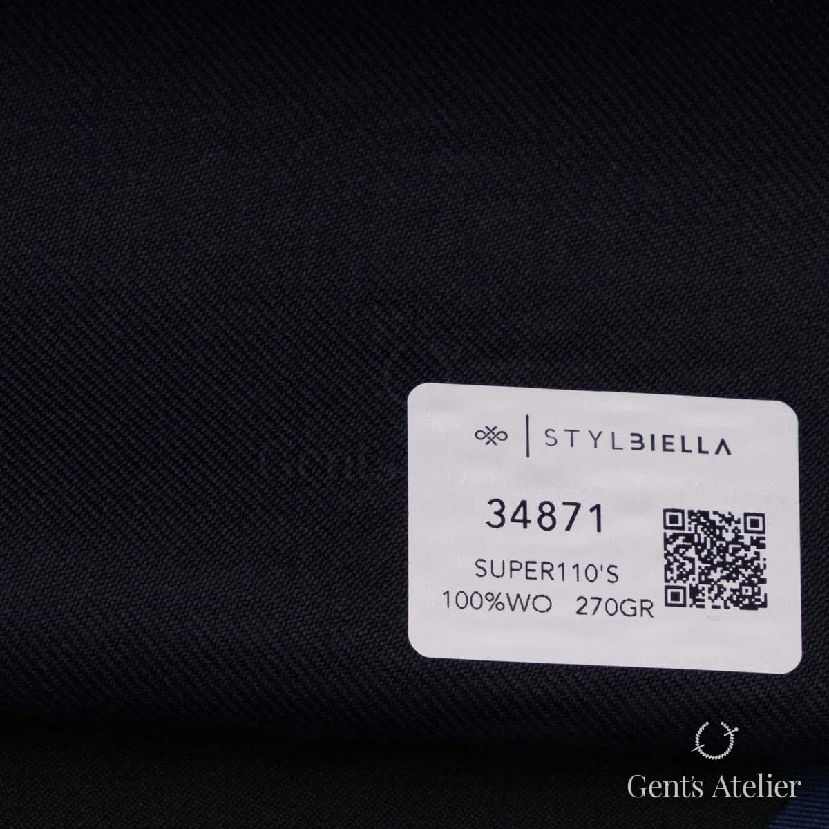 Образец ткани Stylbiella 34871 с этикеткой, чёрный однотонный (тёмная саржа)