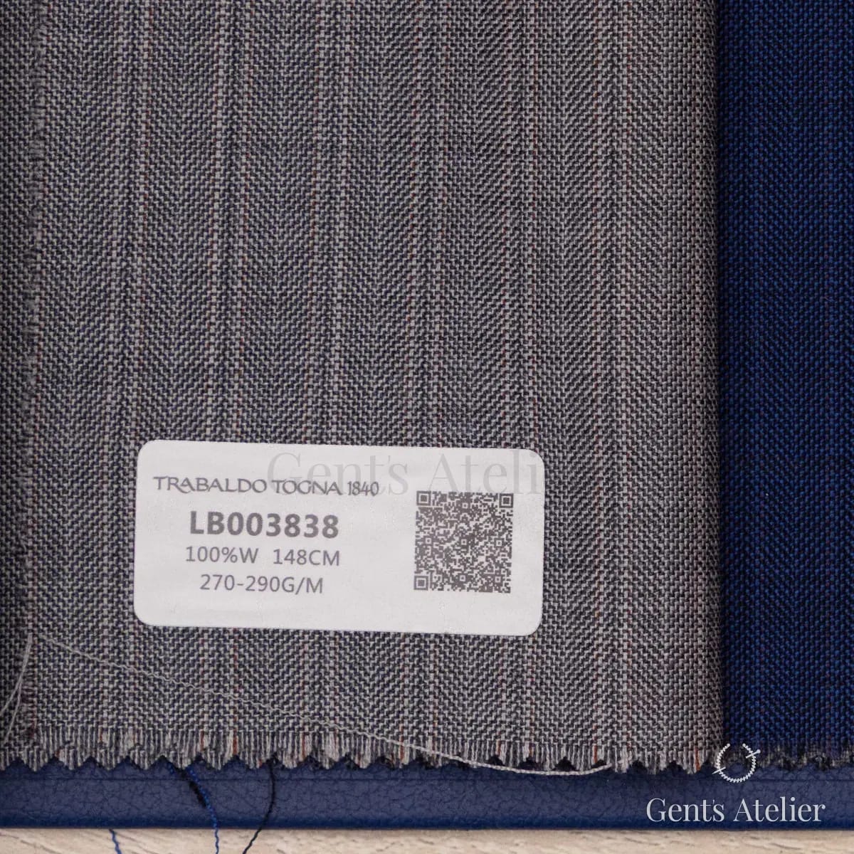 Образец ткани Trabaldo Togna LB003838 с этикеткой, серый