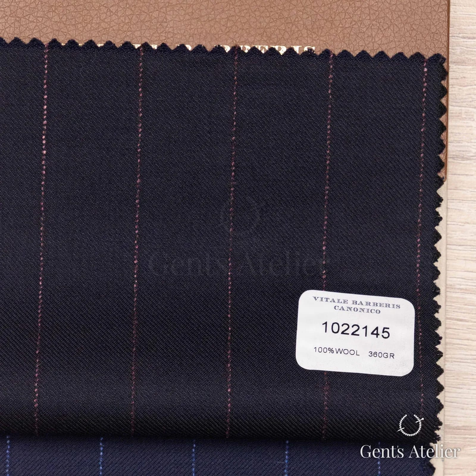 Образец ткани Vitale Barberis Canonico 1022145 с этикеткой, тёмно-синий