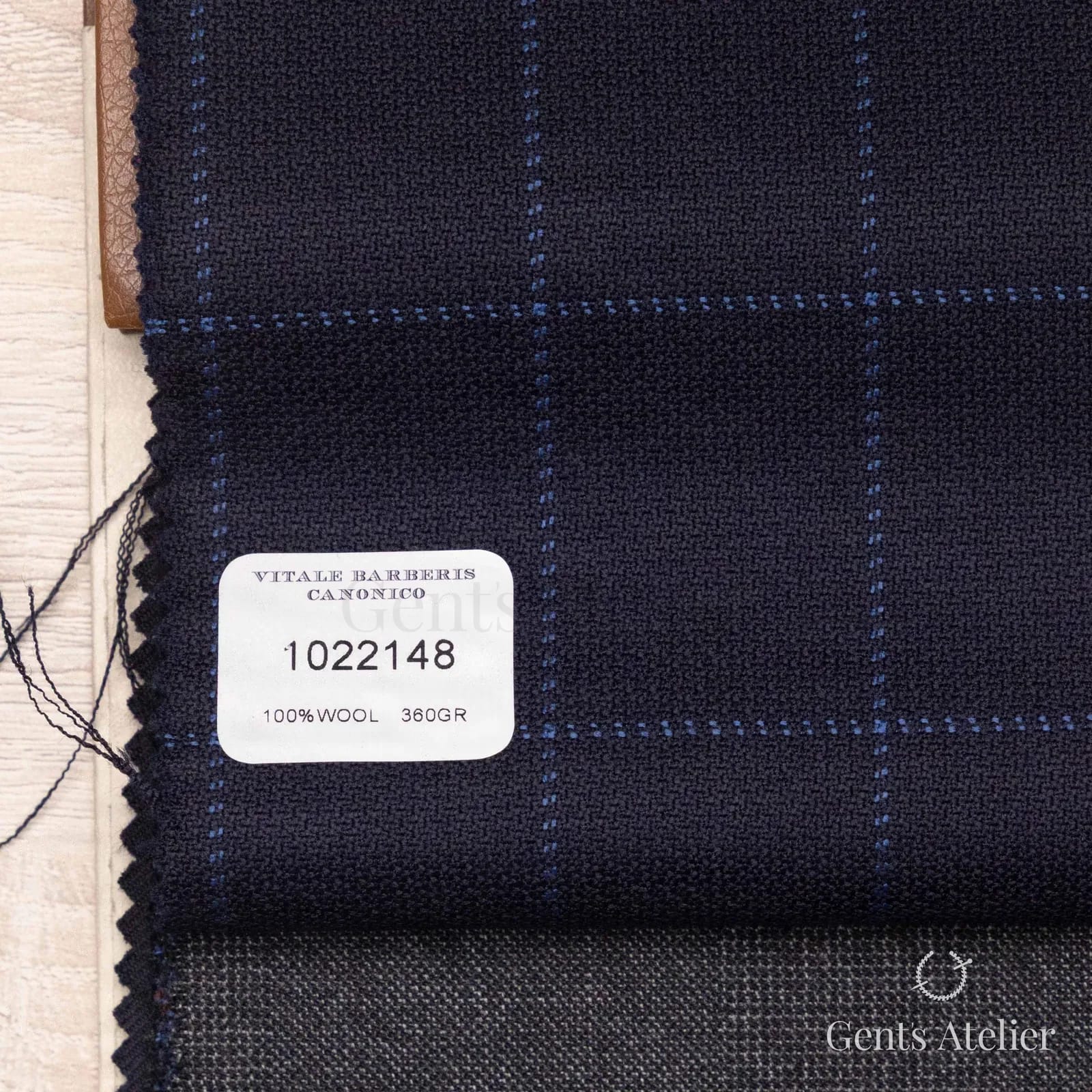Образец ткани Vitale Barberis Canonico 1022148 с этикеткой, тёмно-синий